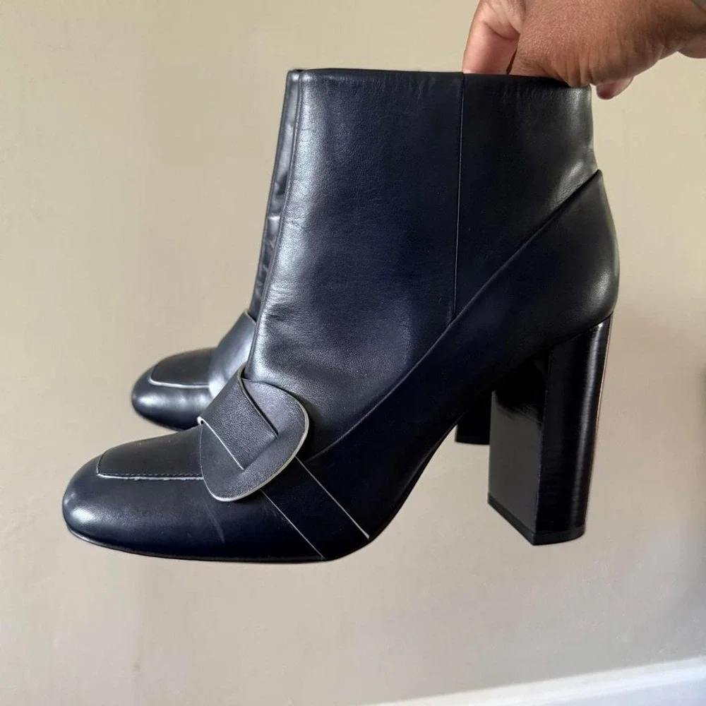 Tory Burch Navy Leather Heeled Ankle Boots Size 8M